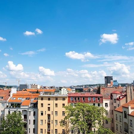 1 Bedroom Apartment With Terrace And Free Parking Near Metro Прага Екстер'єр фото